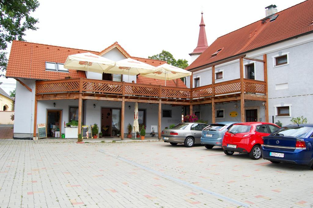 Pension U Dubu Frantiskovy Lazne Luaran gambar